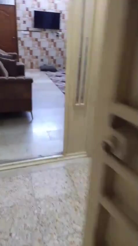 بيت تشجير في منطقه القضاه بغداد جديده عالشارع مو فرعي بنص الطابو هو البيت الوحيد تشجير مسجل في البلديه مساحه ١٠٠ متر طابقين بناء حديث درجه اولئ ارضيه مرمر حايط سيراميك طرمه جبيره
سعر 170 وبي مجال 
للاستفسار

***********
***********
