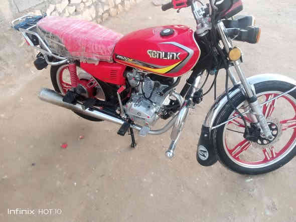 من رخصه الادمن دراجه سولنك للبيع موديل 22 علئ وضع الشركه نضافه خير من الله محرك ما مفتوح كهربايات كامله السعر 650 ستفسار اكثر اتصل بالرقم ***********.
(ادمن 🥰🌹)
