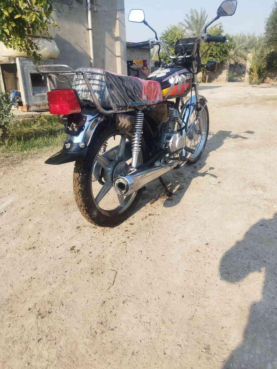 سلام عليكم ايراني تايكر 4كير مروس بيراني 5كير بهيوشه بي شي عندك نزل دراجه جاهزه من كلشي كهربائيات هندر واحد يشتغل راسلني عل خاص اذا عندك شي او نزل بل تعاليق رقم الهاتف 0787 236 5695
