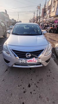 فيرسا ٢٠١٧ • ماشيه ٥٨٠٠٠ • ضرر خلفي بدون صبغ