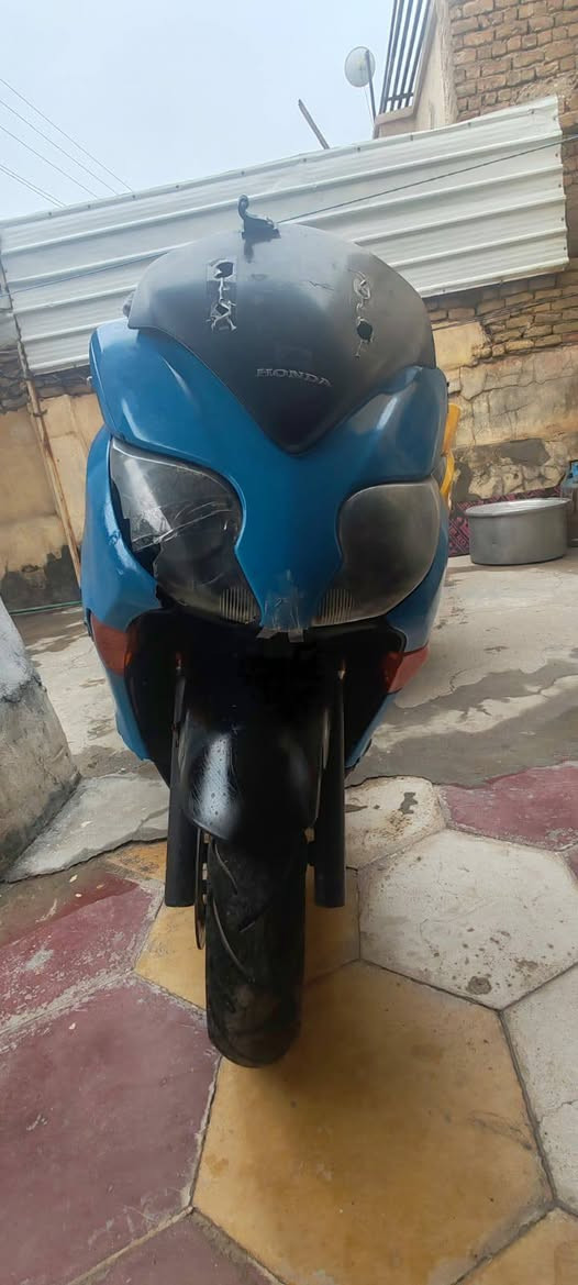 فورزه 0.10S7
كير 7 نمر 4 تحويلات
اريدهاا مراوس بكامكو V2لو ايرانيه او بوكسر
للتواصل
***********
