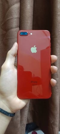 آيفون ٨ بلس • ٦٤ • بطارية ١٠٠