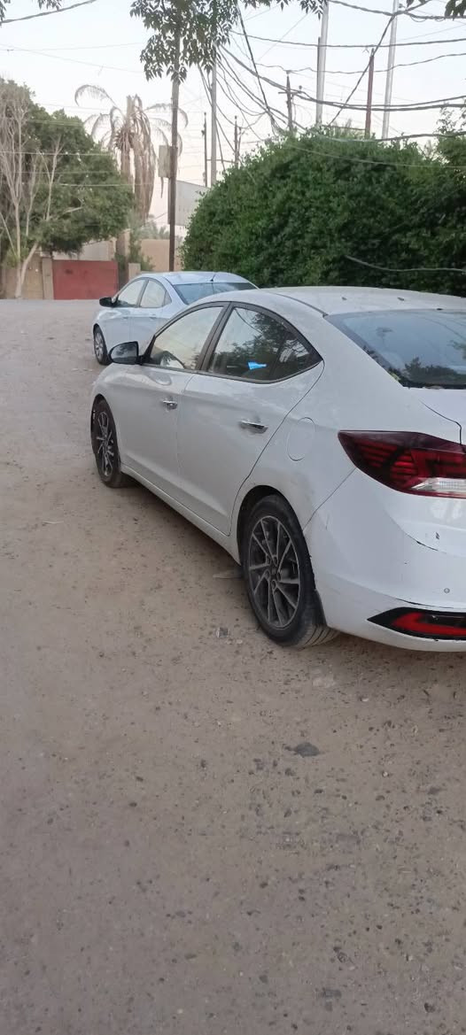 النترا ٢٠٢٠ خليجي استلام شركه مواصفات فول رقم بغداد بسمي سنويه وهزه جديده محرك كير تخم تاير تبريد مكفول بيه دير الجاملغ الخلفي صبغ وشويه بارد ماشيه ٢٥٠ السعر ١٣٨ رقمي*********** مكانه بغداد@@
