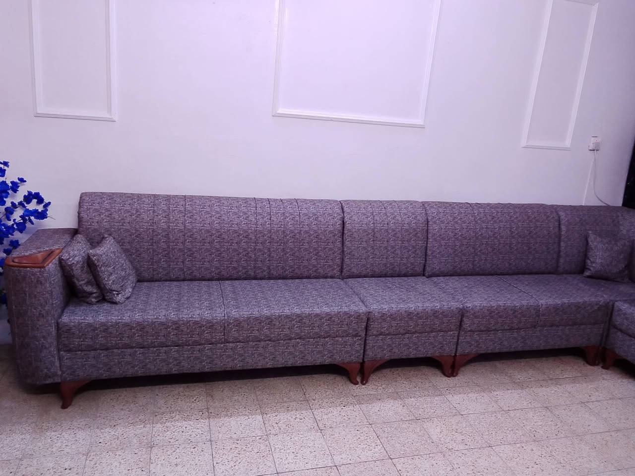 ديوان 10 مقاعد استخدام قليل جدا  السعر 350 قفل  بغداد زعفرانيه عمارات سعيده


**إذا كنت صاحب هذا الإعلان وتريد حذفه لأي سبب، رجاءا أرسل رسالة إلى الدعم الفني**