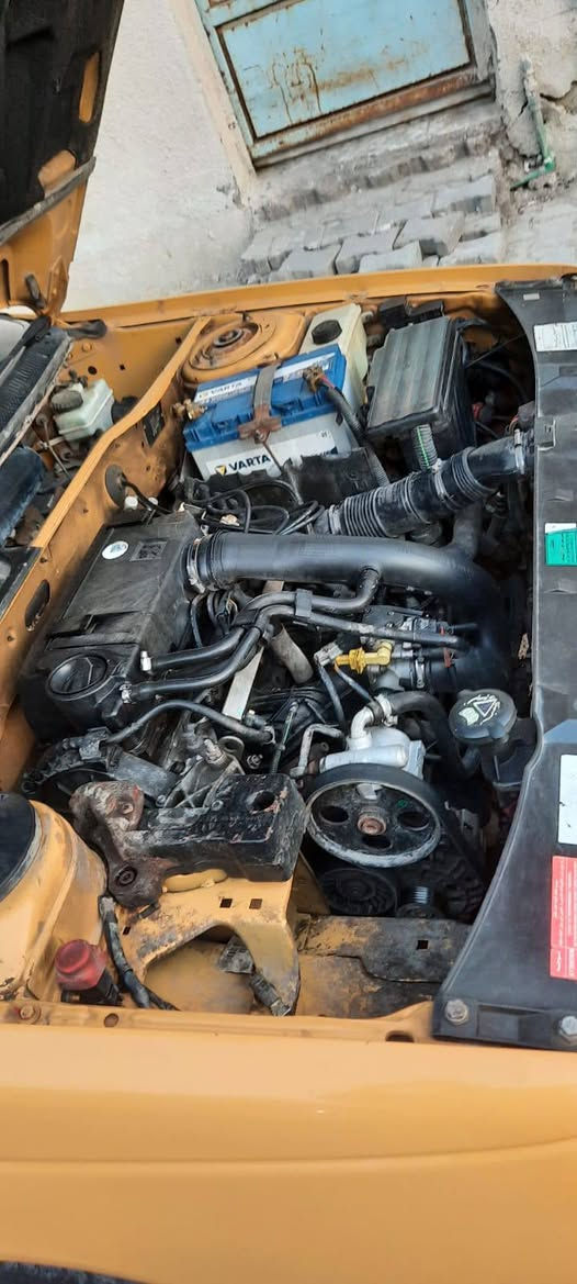 بيجو بارص موديل 2010 السعر 37 وبيها مجال مكلف بالنشر للاستفسار رقم صاحب السياره 
***********
