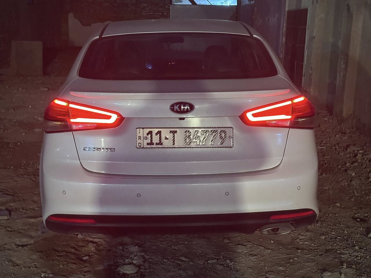 سلام عليكم سيراتو لللبيع ٢٠١٧للبيع خليجيه مواصفات ايرانيه فول ١/١
فتحة

بصمه

محرك٢٠٠٠دوش

كرسي كهرباء 

مقعد السائق ذاكره

رادار

جلد بلادي

تدفئة تبريد الكشنات الاماميه

تدفئة المقعد الخلفي

تدفئة الشاشه مناخ منفصل

قطعتين تبريد

تحكمات مقود

شاشه ديجيتال

كامره

مرائاة اوتو ترحيب

ويل ١٧كروم

حساس امامي خلفي

لد امامي خلفي

لايت زنون

١٠ايرباك

يدات نيكل

مانع انزلاق

نضامadc

شفتات مقود

كروس سرعة

صندوق ذكي

ارضيه جلد

باقي السيارات معروفة

رقم بغداد باسمي سنويه جديده رقم إنكليزي سنوية بسمي 

تخم جديد تاير

باتري جديد

صدر جديد

السيارة كفالة كير ومكينه والصبغ

مكانات بارد بسيط فقط 

مكان السياره بغداد الاعظمية 

ماشية 121 الف السعر 155$بيه مجال بسيط 

السيارةمكفولة بدون صبغ بدون ضربة بدون تبديل بدون حالوب بدون تكحيل فقط بيه بارد بسيط 

***********
