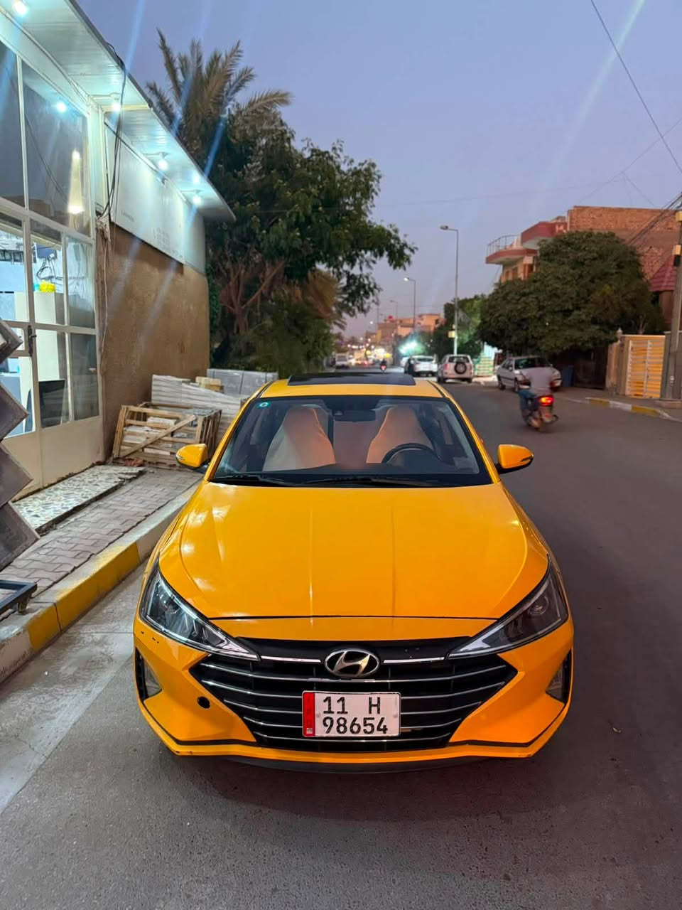 السلام عليكم 
انترا وارد كندي 
حاذها ربع جاملخ بارد وبنيد مبدل 
ماشيه 128km
السياره فول موصفات
فتحه
بصمه أبواب 
بصمه تشغيل
رادارت
اشاير مري 
تتفه بلكشانت
تتفه استيرن
وبيها اهواي موصفات
مكاني الغزاليه
استفسار واتساب أو اتصال ع الرقم

‭+٩٦٤ ٧٨٦ ٢٢٠ ٤٥٤٧‬
إخوان مكلف بلنشر 
رقمها راعيها موجود بلمنشور
