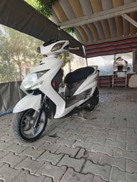 للبيع سكنس لد 2018  دراجة مكفولة مابيها اي نقص  ستاند كهربائي  نوزل  ا...