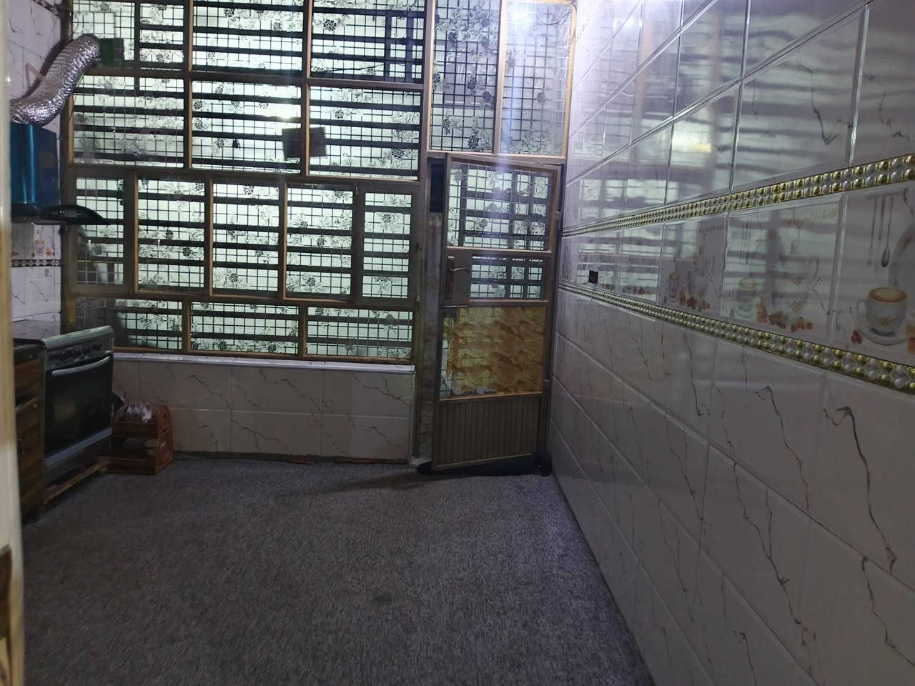 سلام عليكم
بيت طابو صرف مساحه 150قرب جبل عامل يحتوي 
غرفه وصاله مطبخ
ستقبال
صحيات داخليه و خارجيه
ممر خلف البيت ومنور صاله
سعر 100وبي مجال
اتصال وبيك خير ودلل
***********
***********
