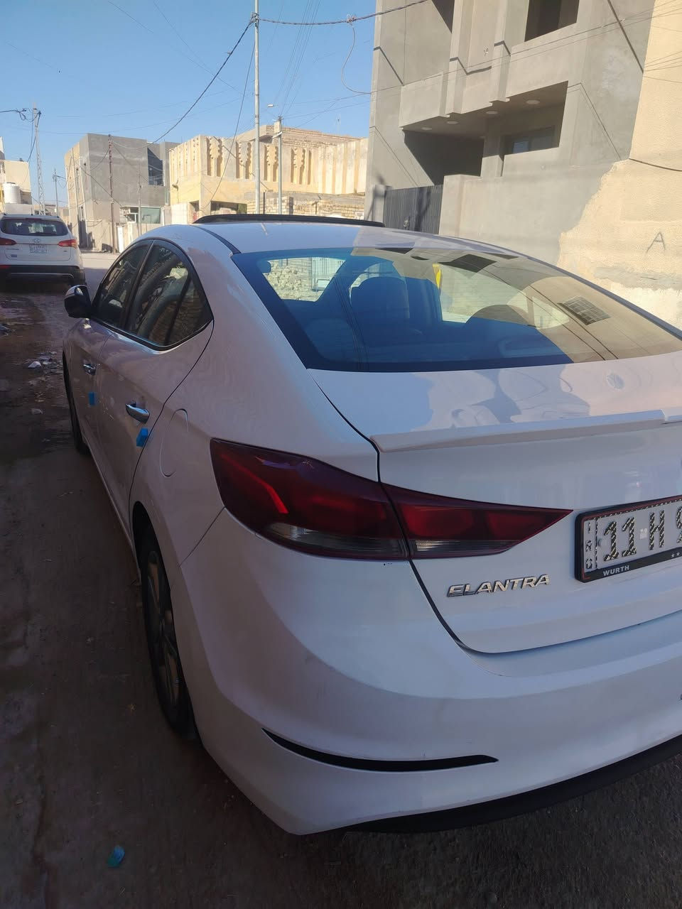 السلام عليكم من رخصة الادمن
النترا خليجي 18 كفالة ماعدا بارد بالباب الخلفي بدون صبغ. 
محرك 2000 دوش  محرك شرط وكالة
تبريد قطعتين
فول ماعدا البصمة 
رقم بغداد  مشروع وطني بسمي
سعرها 153 $
. 
   رقمي ***********
