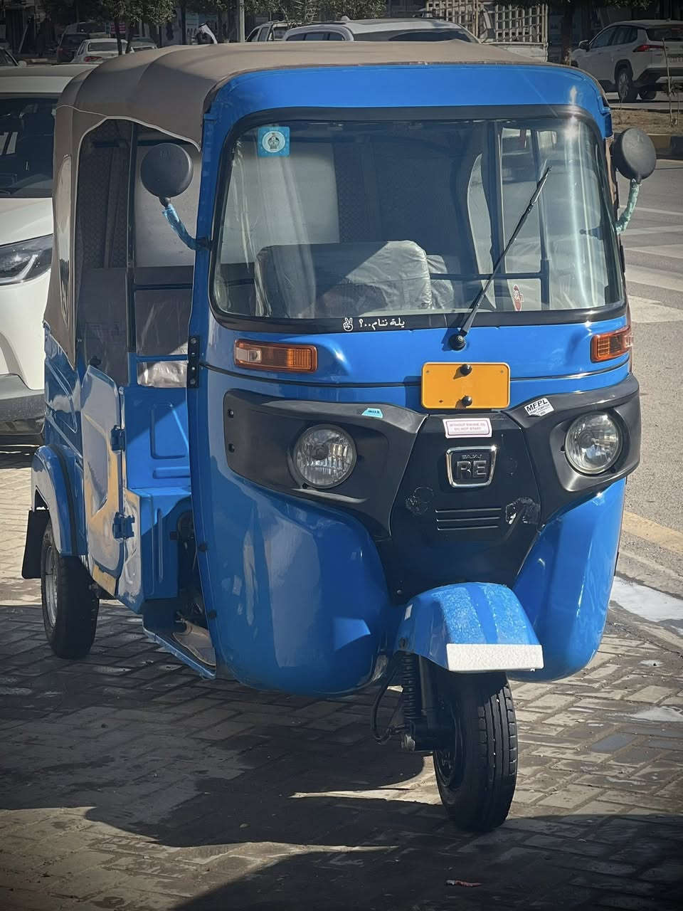 السلام عليكم تكتك موديل ٢٢ شهر ٩ تكتك خير من الله اي نقص مابيهه كفاله عده ٣ رصعات بيهه فقط تكتك رقم وسنويه بسمي  ثاني يوم احول مكان بغداد الغزاليه رقم ***********
