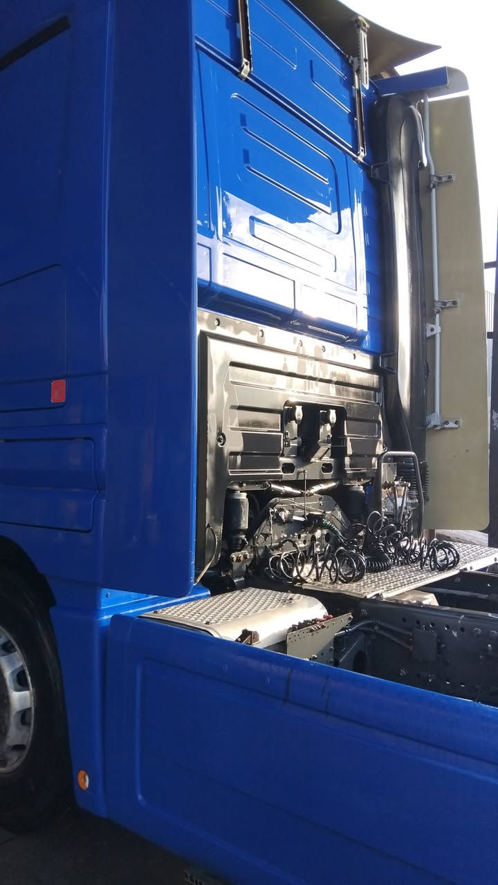 سلام عليكم  اكتروز 2006رقم كركوك تبريد رتايدر  ثلاجه. كلج  حجم 44تخم تاير.  جوبلس  أمامي.    عنوان بغداد***********
