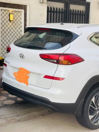توسان موديل ٢٠ خليجي جديده رقم أربيل بيه بالبنيد طعجه فقط وبالهلال الخ...