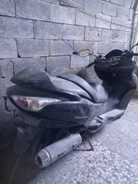 للبيع بصمه محتركه بس 07700030128 السعر 300 بغداد حي اور