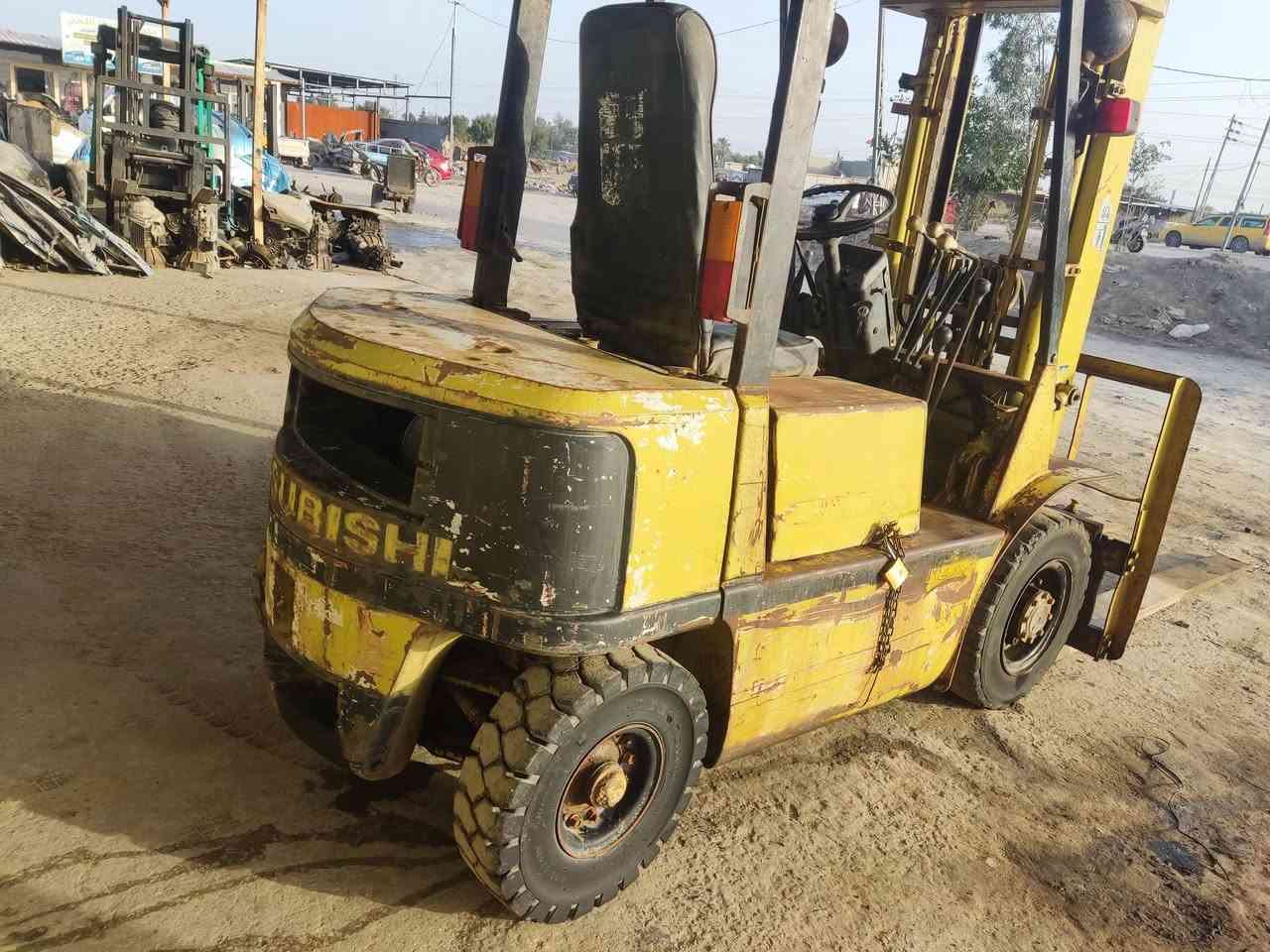 رافعه متسوبيشي جاهزه للأستفسار اتصل وتدلل ***********
