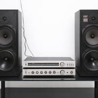 سماعات KEF • SP3076 • مكبر ٦٠ واط