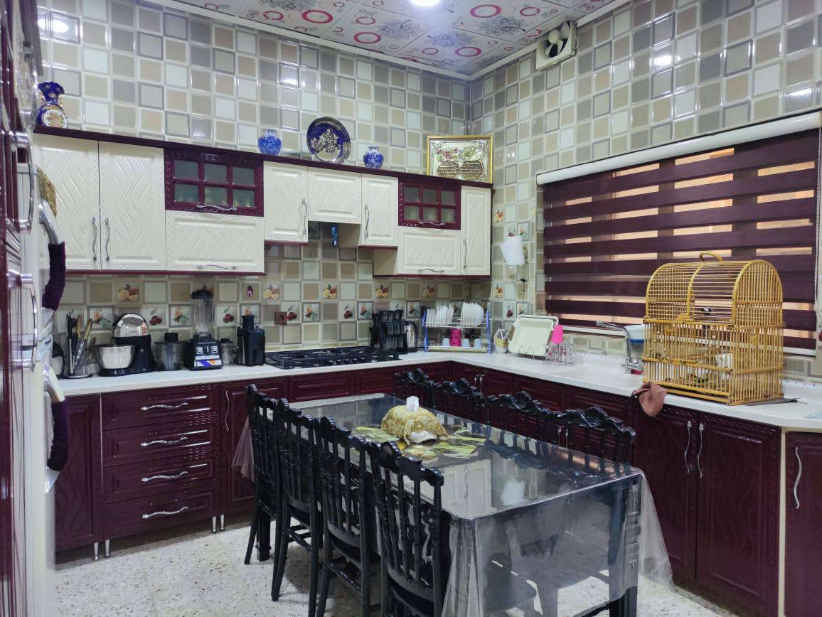 دار للبيع في حي الملايين الاولى
مساحه الدار 240م واجهه 12
يحتوي الدار على 5 غرف نوم ومطبخ وصحيات واستقبال وهول 
موقع الدار قرب ڨلل العناز 
صنف الدار زراعي حق تصرف 
لمعرفه السعر أكتب تم 
أو مراجعه مكتب مدخل حي الملايين الاولى مكتب أرض التميز للبناء والعقار 
اي استفسار يرجى مراسلة الصفحة او الاتصال ع الارقام المذكورة⬇️⬇️
***********
***********
