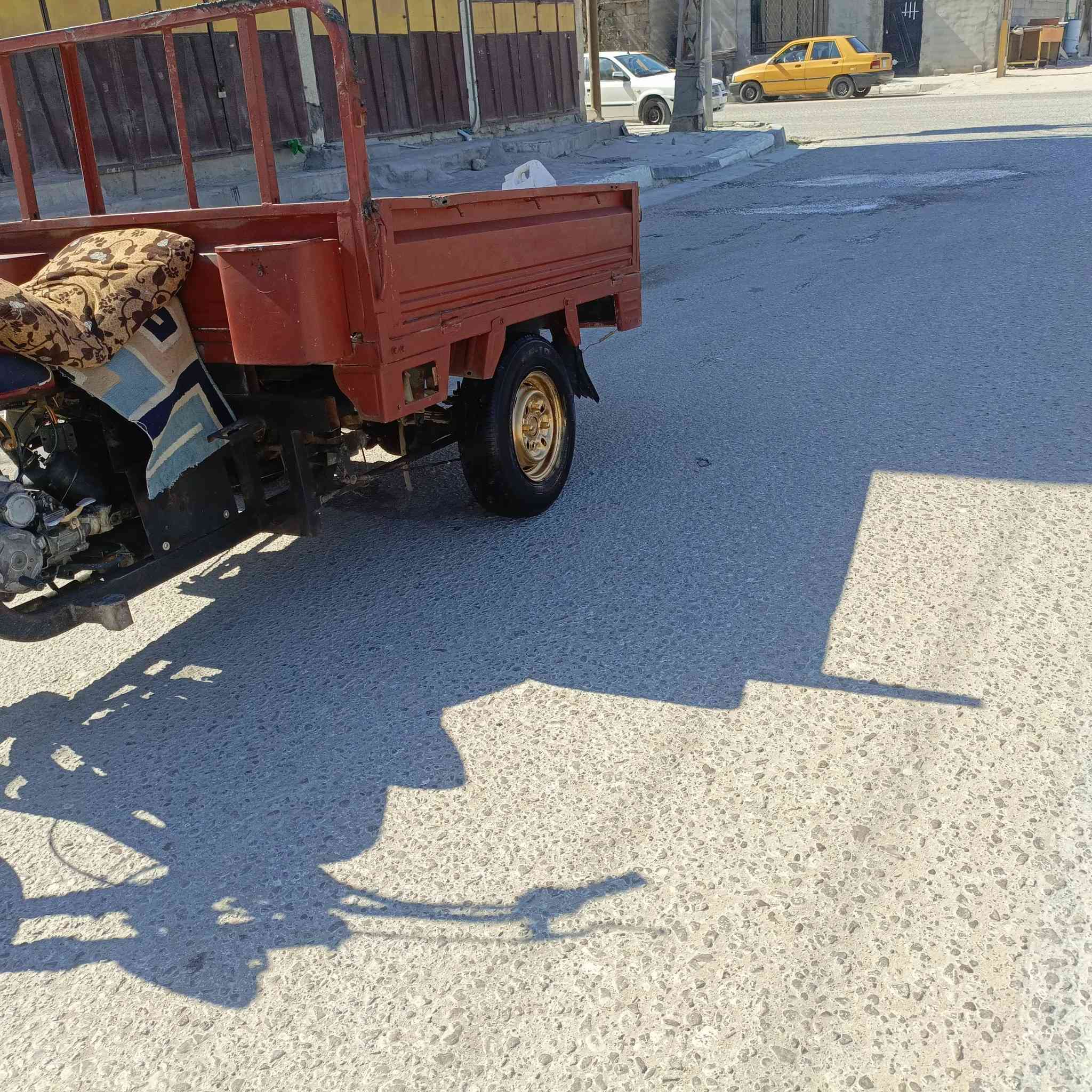 السلام عليكم ستوته للبيع موديل 2011 سنويه العنوان كربلاء
***********
