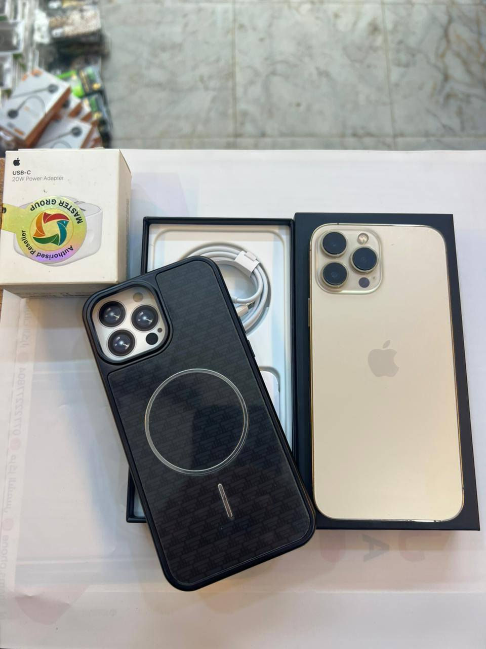 ايفون 13 برو ماكس 256 ذاكرة
بطارية 95‎%‎
نضافة 100‎%‎
جهاز شرق اوسط الاصلي 
كامل ملحقات الاصلية شركة ماستر 
اصلي وبيه ضمان لوكالة 
استخدام قليل
السعر مناسب
***********
العنوان القطاع شارع السوك مجاور عوينات الكرار 
مركز الشمس
