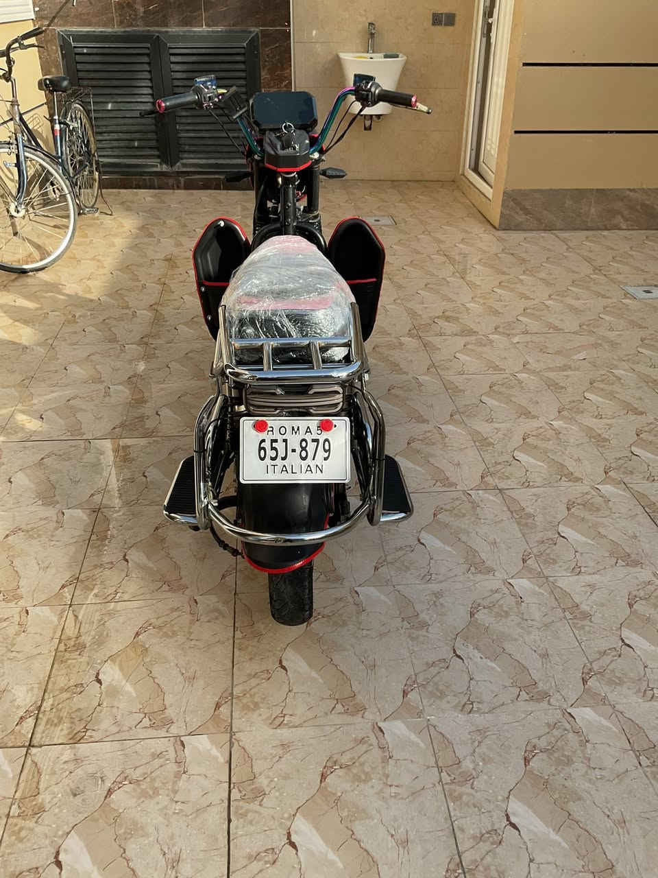 دراجة نوع هارلي شحن للبيع موديل 2025 عدد البطاريات 6 دبل 32 امبير شرط الفحص الدراجة ماشية 5 الالف فقط مكاني ديالى بعقوبة بهرز للاستفسار الاتصال على الرقم ***********
