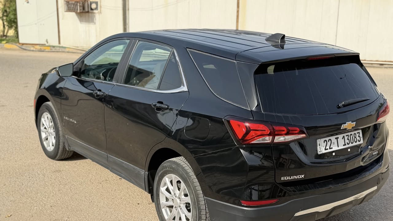 �
سيارة Chevrolet Equinox LT 2023 فئة LT
✔️ كلين وارد
✔️ ماشية 50 ألف
✔️ حادث خفيف بالعراق بين البابين (باب السايق والورا) وتم التصليح نفسيتهن
✔️ وشويه بجنطة مثل ماموضح بصور 
 
مكان السيارة نجف 
💰 السعر: 167 قابل للتفاوض

📞 للتواصل: ***********
