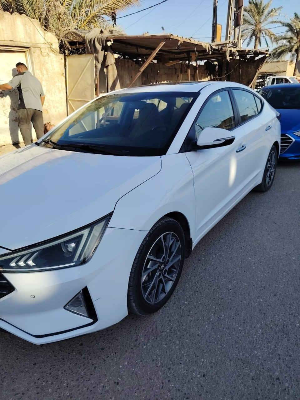 النترا 2019 فول ما عدى البصمة مكفولة
السعر 165 بيها مجال رقم المبايل ***********
المكان ديوانية قضاء المهناوية
