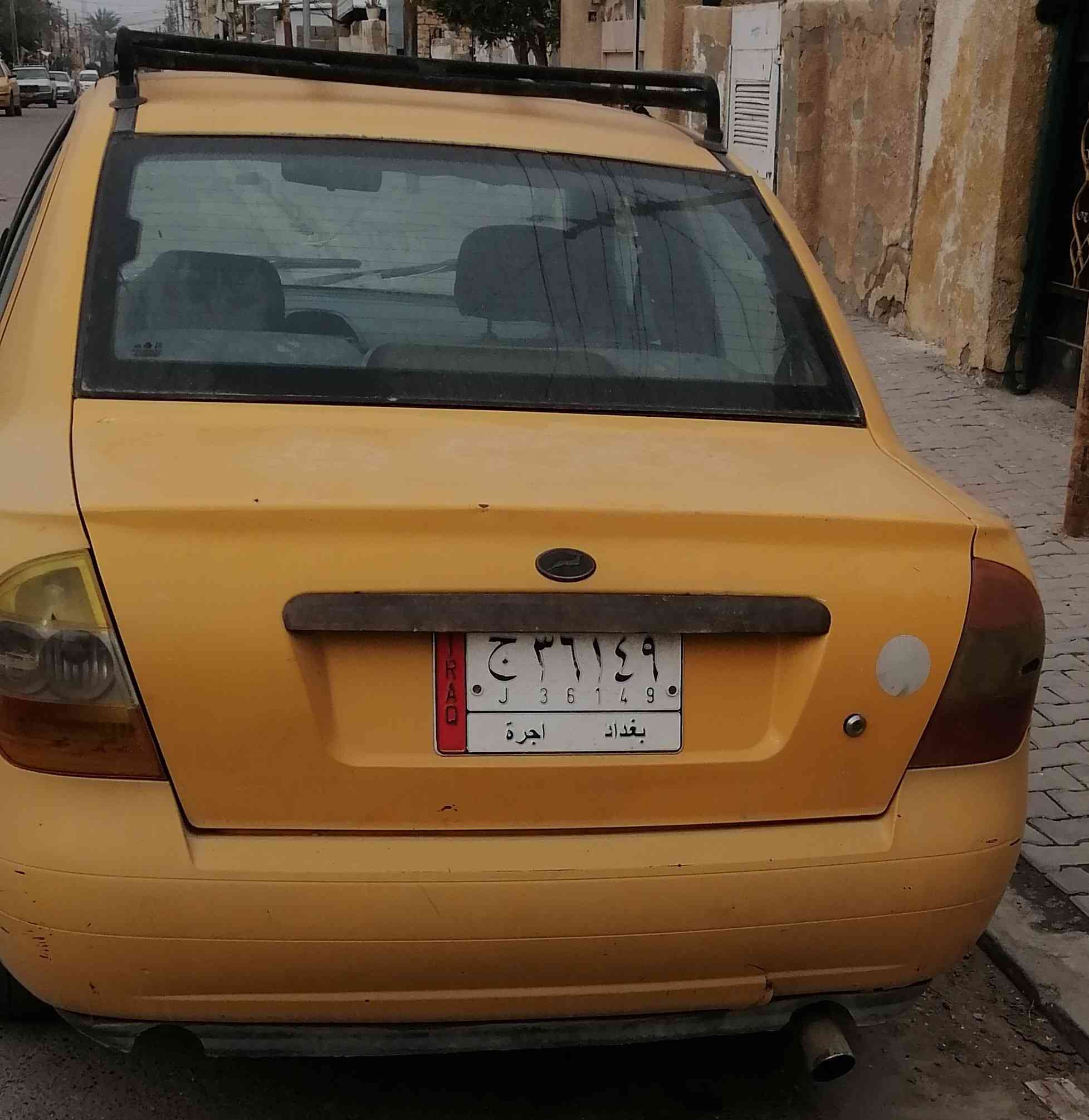 طيلة موديل ٢٠١٥ محرك وكير بحالة جيدة جداً صدر نظيف تأيرات نص عمر بيها رش صبغ أثر طخات خفيفة سعرها ٢٥ ورقة عليها غرامات مرورية تنزل من السعر تريد تحويل او وكالة راعيها موجود مكان السيارة بغداد الحسينية *********** /***********
