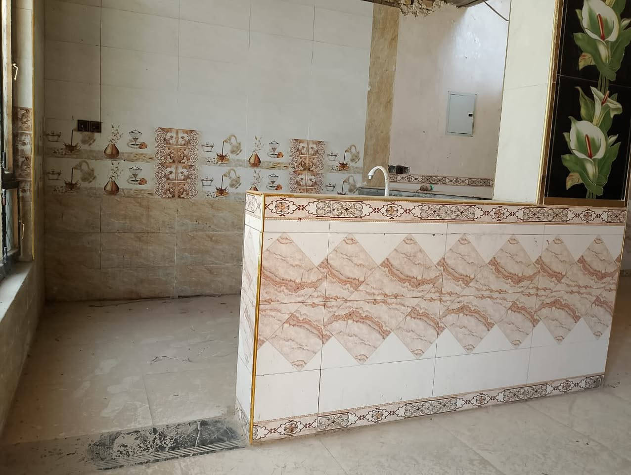 دار طابو صرف للبيع مساحة 250 بناء حديث طابوق طابق اول كامل الطابق الثاني 15 ساف للاستفسار اكثر ***********
