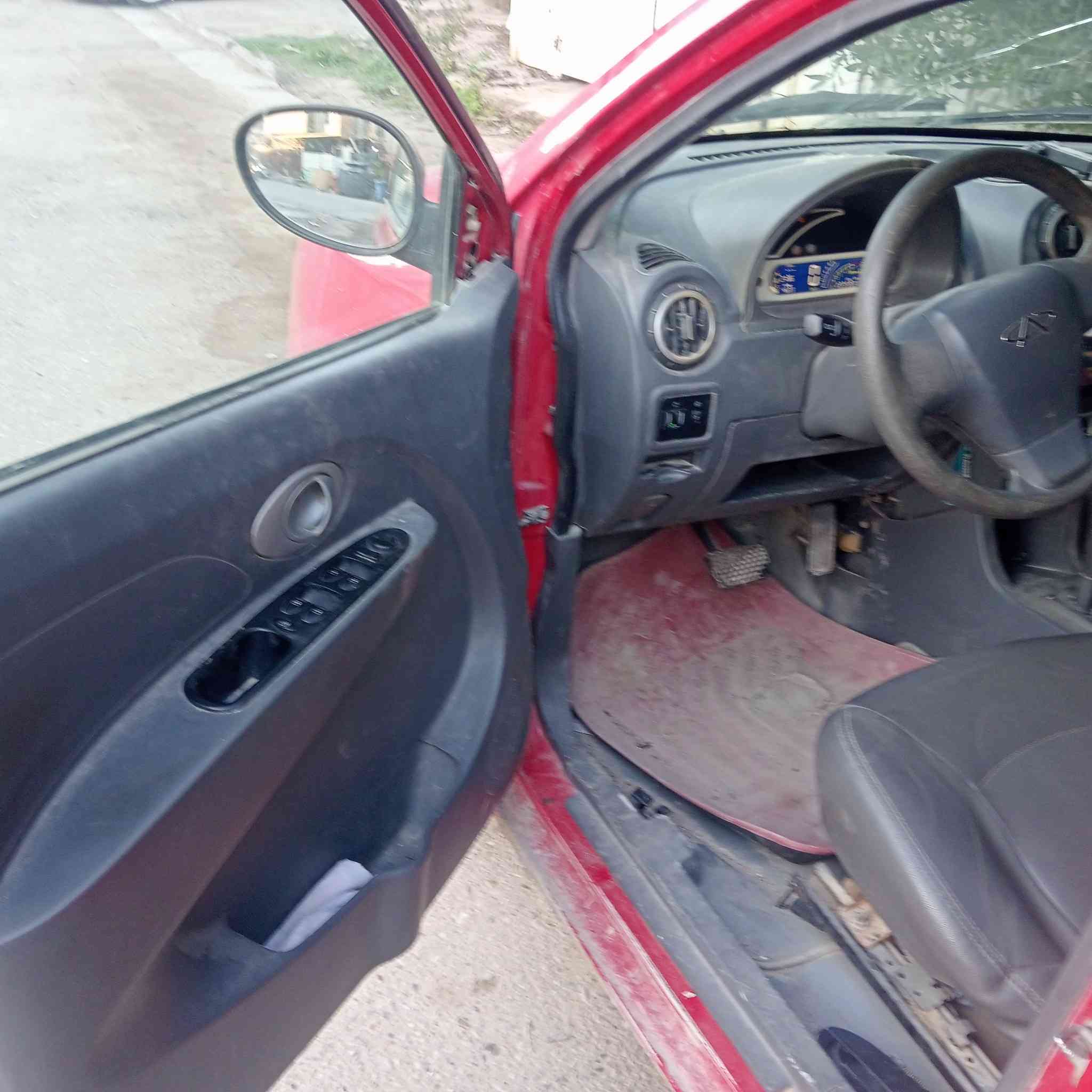 السلام عليكم شيري QQ613 كير ومكينه كورلا بحاله جيده ..اوتماتيك .كهرباءيات شغاله  السعر 35مكاني بغداد شارع فلسطين تلفون ***********
