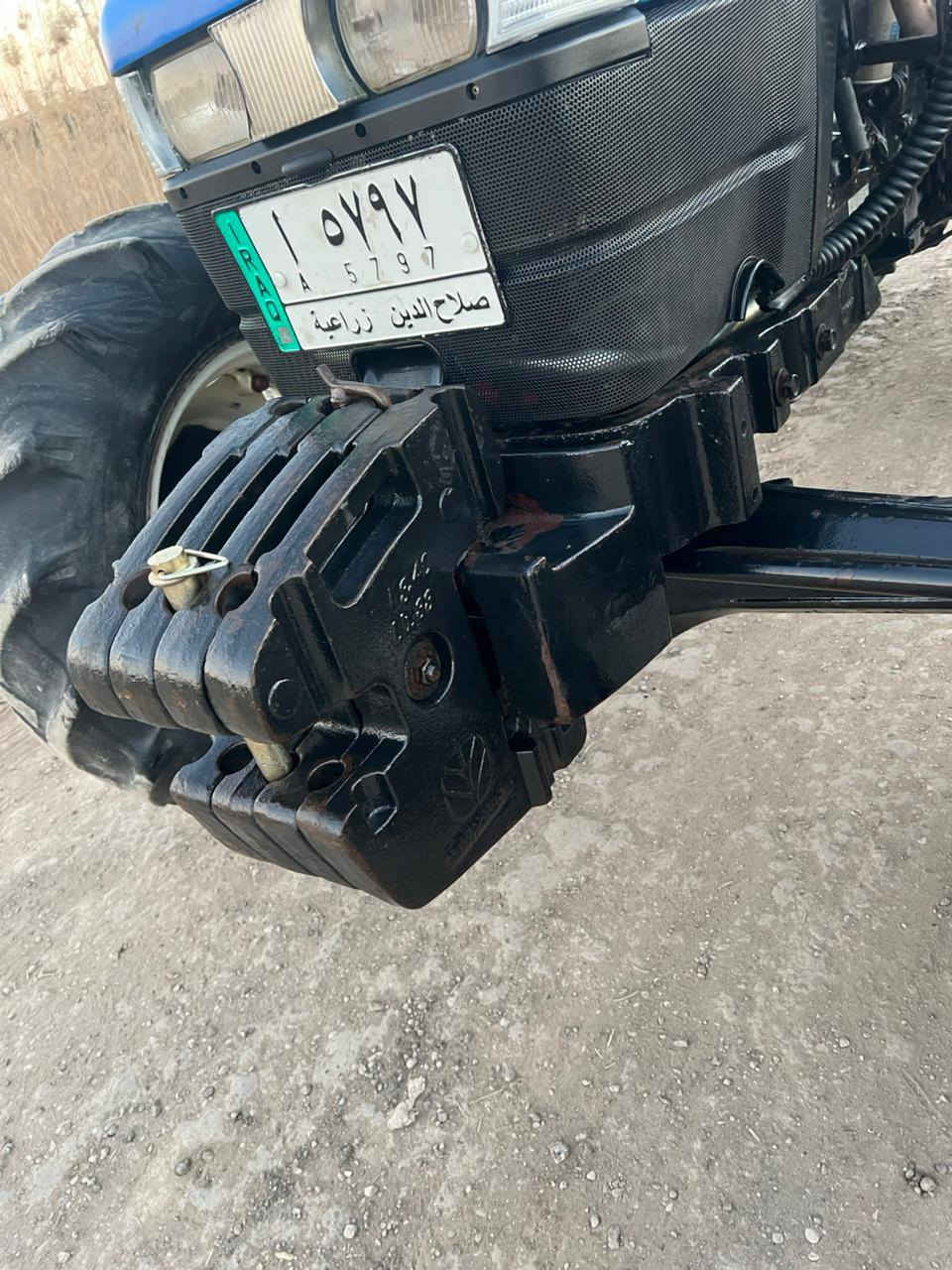 للبيع نيوهولند موديل2012 مكينة جديدة لا تبخير ولا تنقيص كير ومحرك واكسن وجهاز هودرليك مكفولات تخم تاير جديد مكينة ع وضع الشركة أي نقص ما بيه مكينة مال جناي خير من الله رقم وسنوية بدون تحويل ورثة السعر 17,500 وبيه مجال للأستفسار ***********
