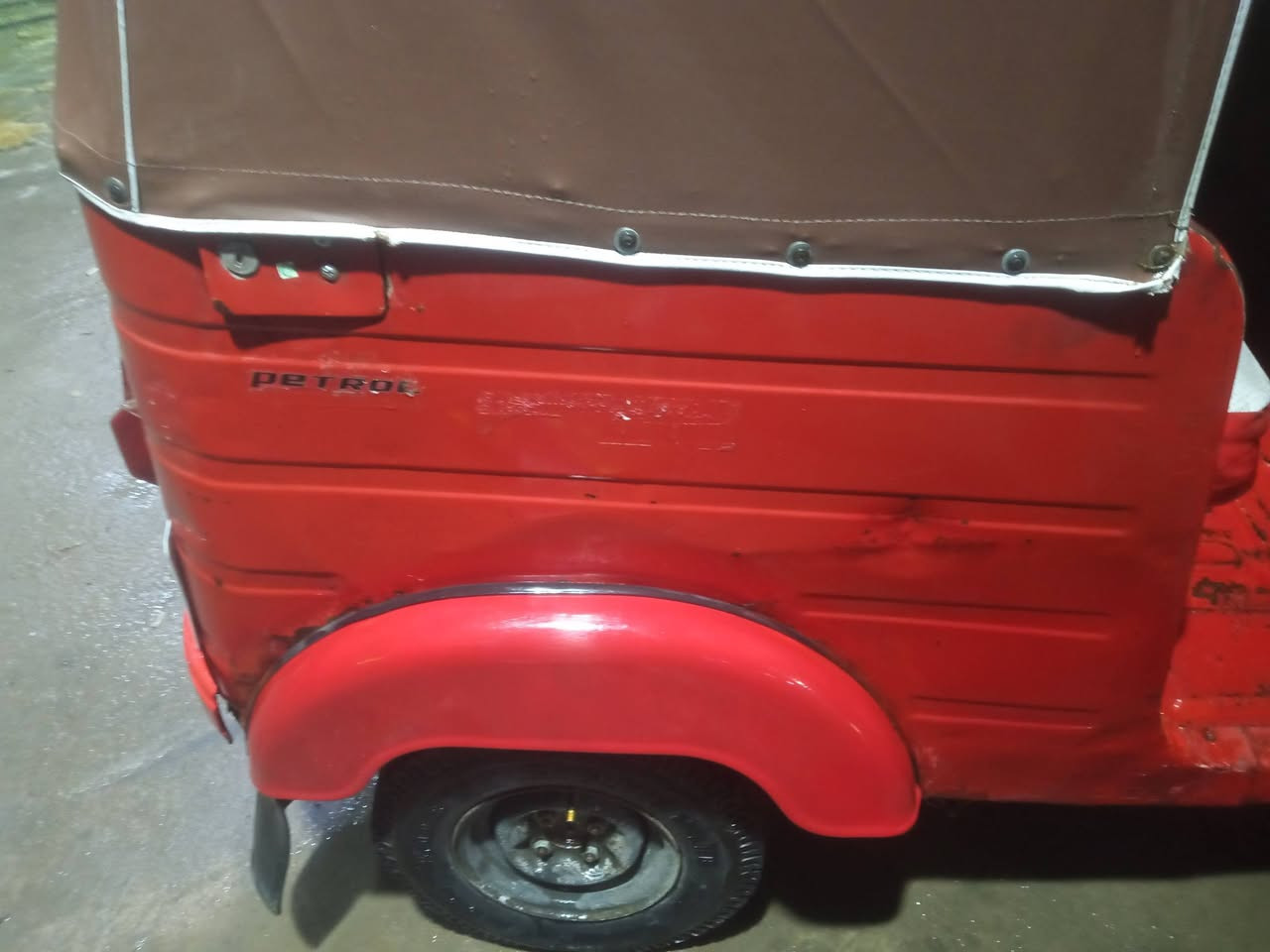 تكتك 18 شهر 12تكتك رقم وسنوية نكليزي بغداد تخبل ماكينه شلعه مقفوله من تنقيص تبخير تيك توك تخم تاير مسجل دوشمه جديد كشر بلادي بملاحظات قليله. مكان بغداد قرب المشتل السعر 4750,000 وبيها مجال وبيها مجال رقم ***********////////***********اتصال فقط وتساب ماكو
