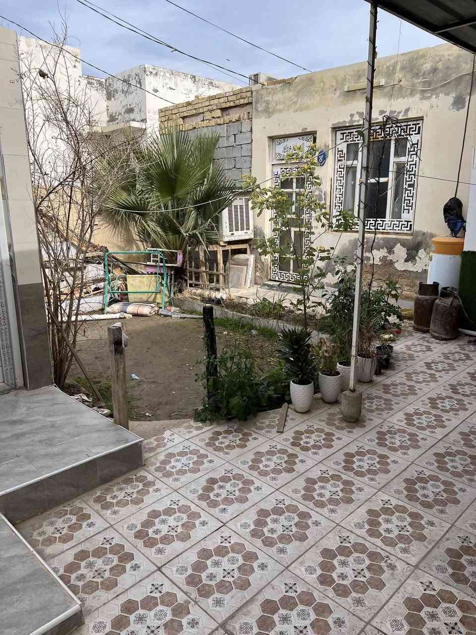 سلام عليكم 
بيت زراعي للبيع حي الامين الاولى مساحه 160 متر تفاصيل داخل المنشور ***********
