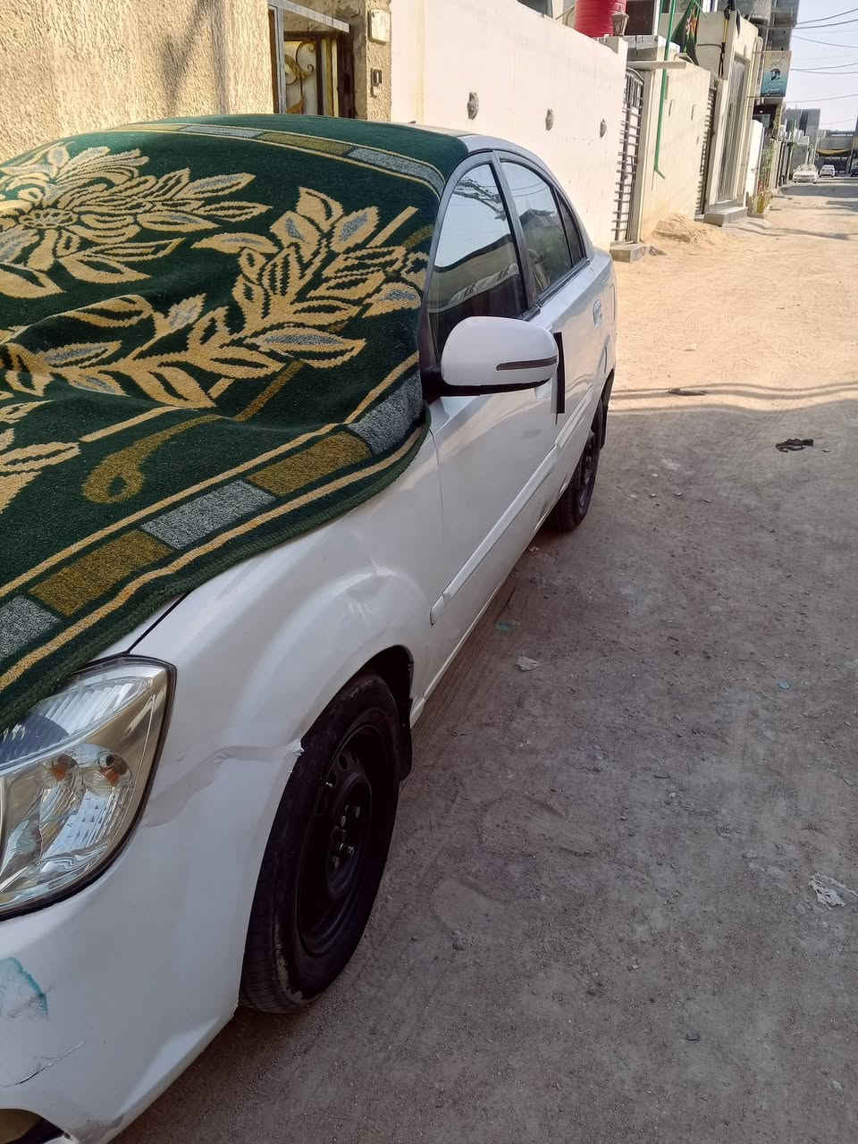 السلام عليكم كيا  ريو موديل ١٢  خليجي  المحرك ١٦٠٠ السيارة جاهزه كير مكينه تبريد حدادي مكاني الجزيرة 
السعر ٧٠ وبيهه مججال رقمي *********** 
رقم انكليزي  سنوية مامنتهيه
