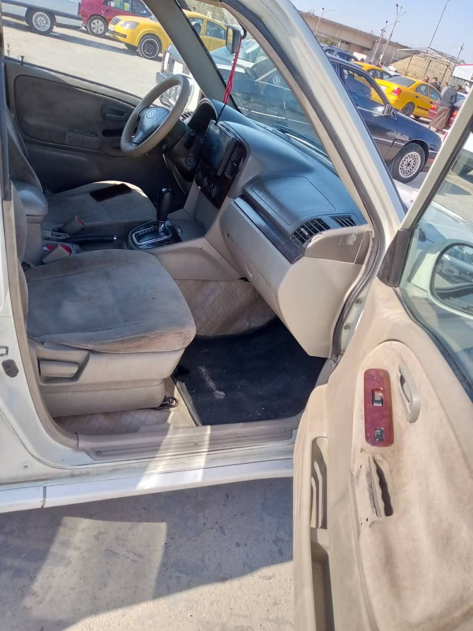 ساسوكي موديل٢٠٠٤ رقم دولي سنويه بسمي دفتر بنزين بي سيارة جاهز سبعه راكب كير ومحرك بشرط محرك بطه تبريد مركزي شغال تخم تاير جديد كهربائيات كلها شغال رقم الهاتف *********** والزين*********** عنوان كركوك شراي يخابر اني مكلف بنشر سعر ٥٨ بي مجال
