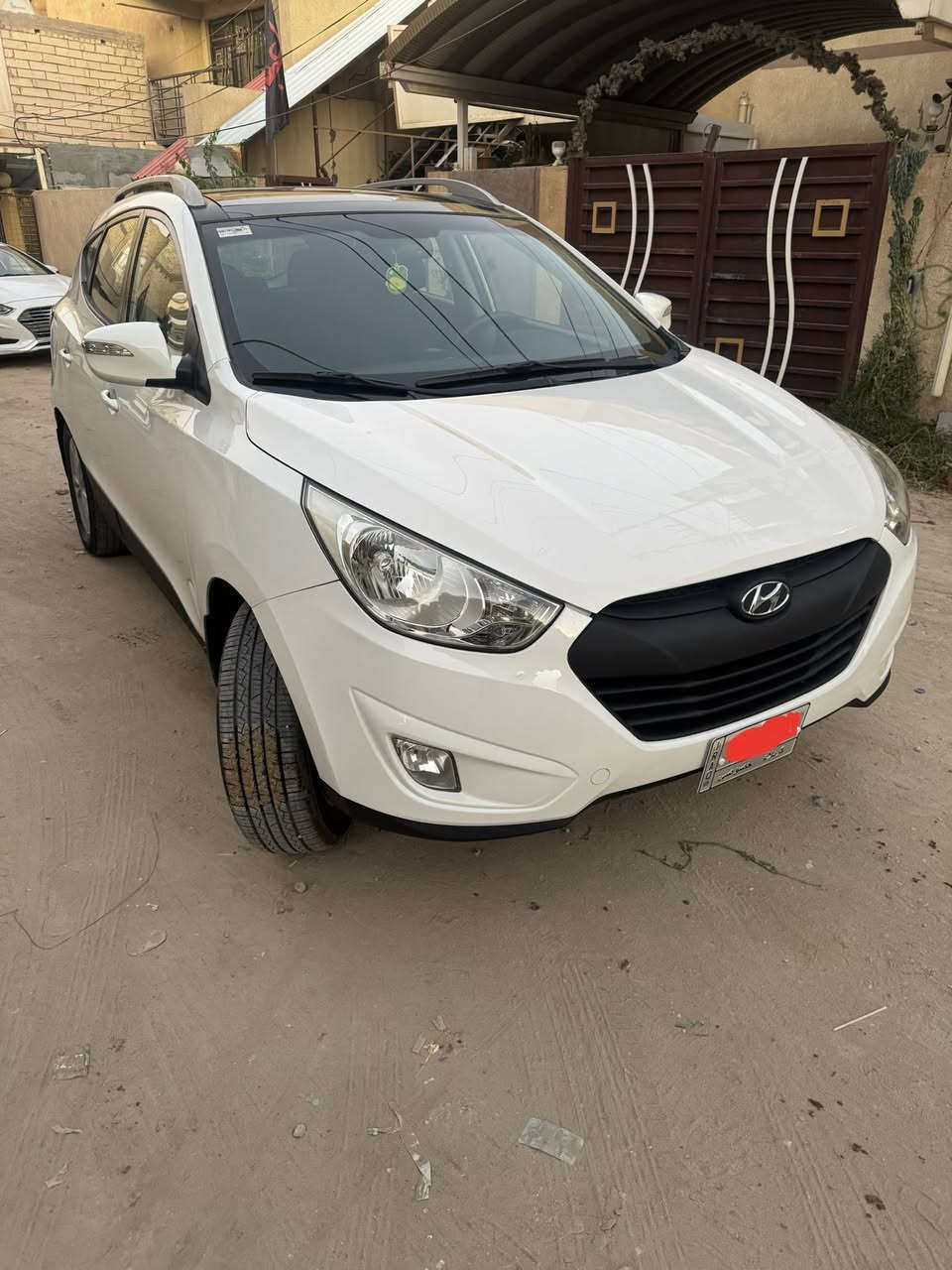 سلام عليكم توسان 2014 خليجيه
بيها صبغ جاملغ او بنيد اثر شخوط سياره على وضع الشركه مالشيه 120 كيلو فول السياره عده البصمه وكشنات كهرباء رقم كربلاء باسمي 
مكاني كربلاء 149$
***********
