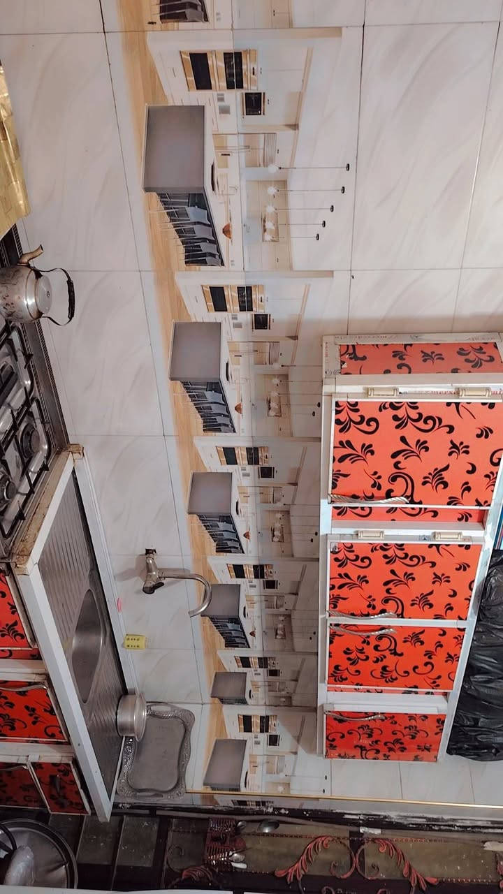 سلام عليكم بيت للبيع بالدوانم  100 متر جاهز من كلشي خط اول ماء وكهرباء خير من الله العنوان مقابيل فلكه ابو مهدي المهندس بصفحه ابو علي ابو تفصيخ *********** تصل وبالخدمه
