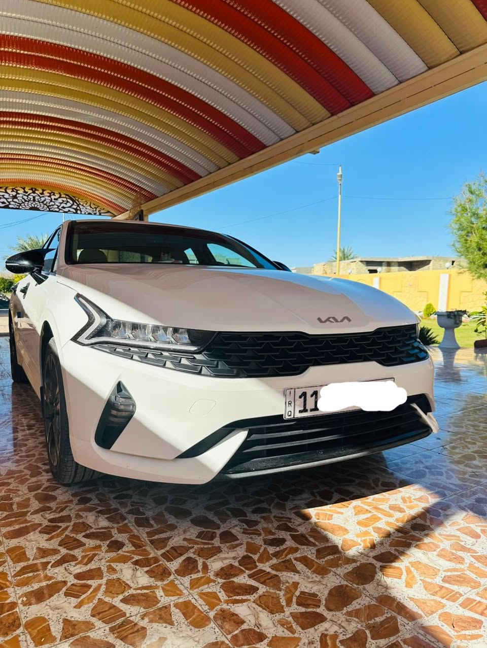 السلام عليكم. خوان مكلف بالنشر  K5  2023خليجي كفله عامه فول مواصفات عده الفتحه  ماشيه ٣٢الف 
سعره ٢٣٠ وبي مجال لعيون الطيبين مكان السياره الرمادي للاستفسار رقم صاحب السياره  ***********
