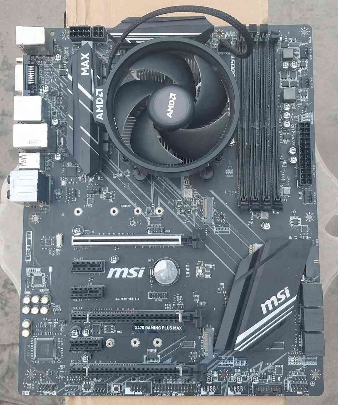 السلام عليكم مذربورد للبيع 
أسمها msi x470 gaming plus max 
أشغل معالجات ryzen بس بغداد, العراق


**إذا كنت صاحب هذا الإعلان وتريد حذفه لأي سبب، رجاءا أرسل رسالة إلى الدعم الفني**
