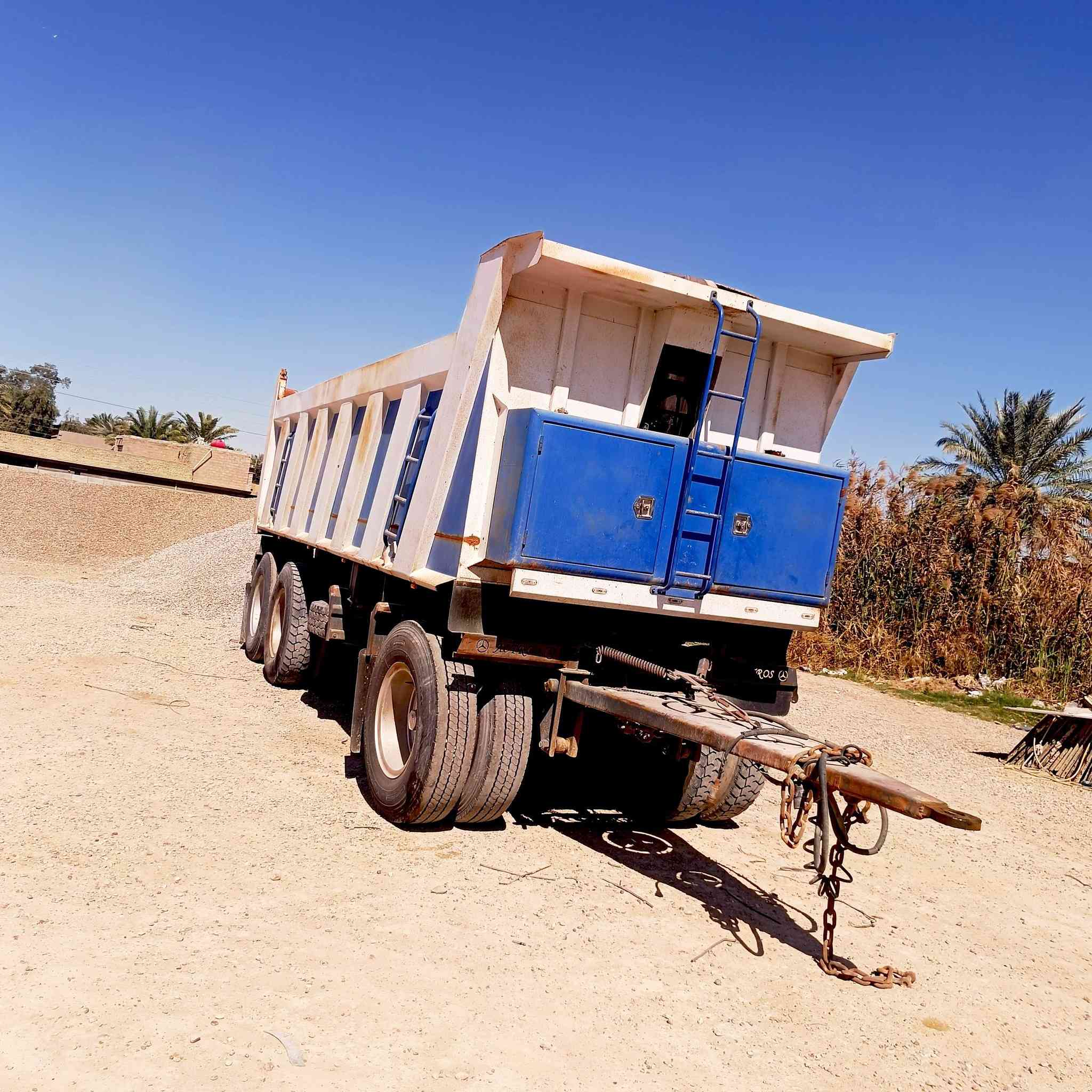 السلام عليكم
مقطوره مايلر ذرعه ٢٢م دنكير ١٦ اصلي القديم 
شاصي ١٤ ملم  تخم تاير جديد عدا زوج واحد نص عمر 

***********
***********
