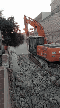 تفليش البيوت القديمه وتسليم ارض جاهزه للبناء/ للاستفسار مراجعة الصفحه ...