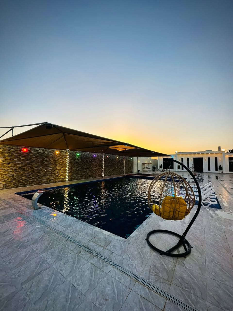 مزرعة المهرة الترفيهية VIP  👑

إحجز مزرعتك وتمتع بالخصوصية التامَّة 

•  التيار الكهربائي على مدار 24 ساعةٍ كاملة دون إنقطاع

•  إنترنت 4g مفتوح مجاني  

•  مسبح مخصص للأطفال 👧 👦 

•  مسبح مخصص للكبار

•  يحتوي منتجعنا على ألعابٍ للكبار (( منضدة 🏓 + فيشه + بليارد )) 

•  ألعاب أطفال  موضحة بل صور 

•  جلسة خارجية مطلة على الحديقة ثم المسبح (داخل المسبح) 

•  صالة كبيرة مؤثثة ومكيفة +2 غرفة نومة ومكيفة 
 
•  مكانٌ مخصص للشواء مجهز بجميع الإحتياجات الخاصة لذلك 

•  مجموعة صحيات داخلية متكاملة 

ملاحضة:- المزرعة موثقة في تطبيق اجرلي 

إحجز ☀️ إسبح 🏊 إشوي 🐟 وإقض أحلى وأمتع الأوقات مع عائلتك في أجواءٍ صيفية جميلة 

#العنوان_صلاح_الدين_قضاء_بلد 

للحجز لاتصال *********** او مراسلتنا على الواتساب
