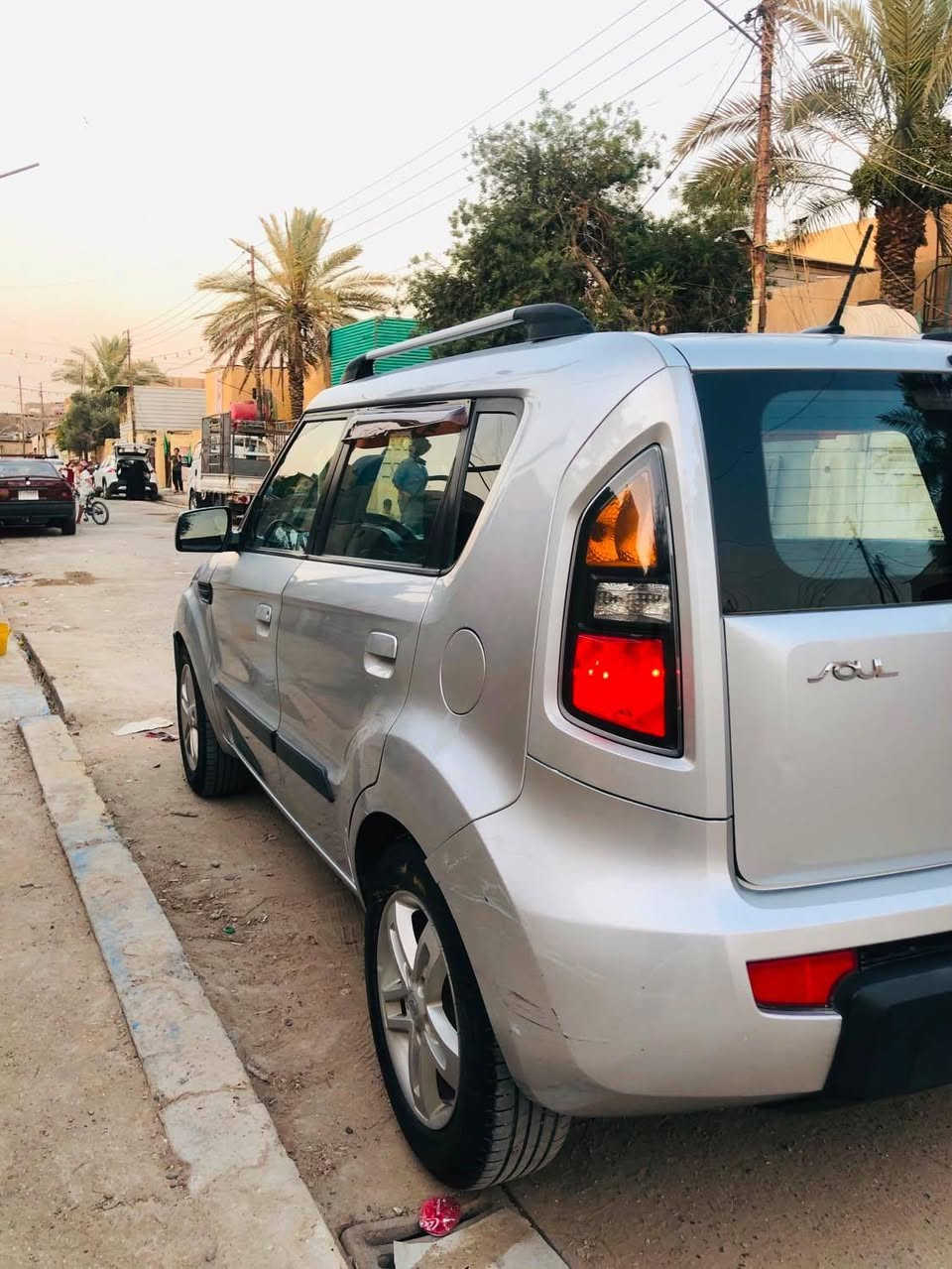 سلام عليكم صول موديل ١٠ محرك الفين فتحه فول موصفات بيهه مكنات صبغ بيع حزام سياره كلش كلش حلوه كله جديد تخم تاير رقم جديد بسمي تبريد ثلج السعر ب ٧٥ وبيهه مجال الصبغ فقط لجماليه لا تبديل ولا شي فقد جماليه مكان سياره بغداد العبيدي رقمي***********
