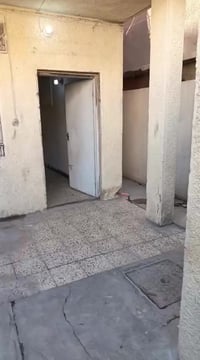 🏦للإيجار مشتمل مساحته 100متر طابقين المشتمل مدخلين🏦  ✅الطابق الاول  يح...