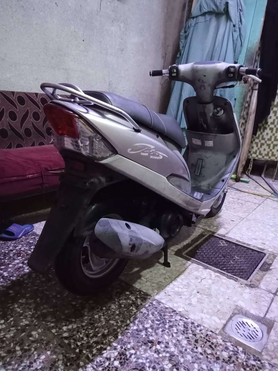 السلام عليكم شباب دراجة ماكس منغولي كفالة عامة كلهه ابلادية وكلهة شغالة كابريتر سلف  ابلاديات كفرات كلهه ختم وية المكينة وكهربايات كلهن شغالات شلعة ومعدل ونعومة تأكل الكاع اكل جديدة بمعنة الكلمة العنوان بغداد باب المعضم ولا ستفسار ***********
