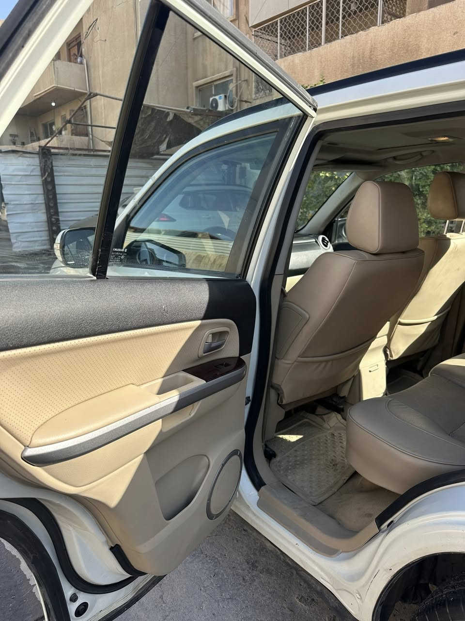 ساسوكي فيتاره 2016 فول مواصفات
مصبوغة كله ماعدا القماره بدون ضربه

رقم كربلاء الجديد 

محرك كير تبريد مكفول 

السعر95  قفل بدون عمله

***********

كاظميه
