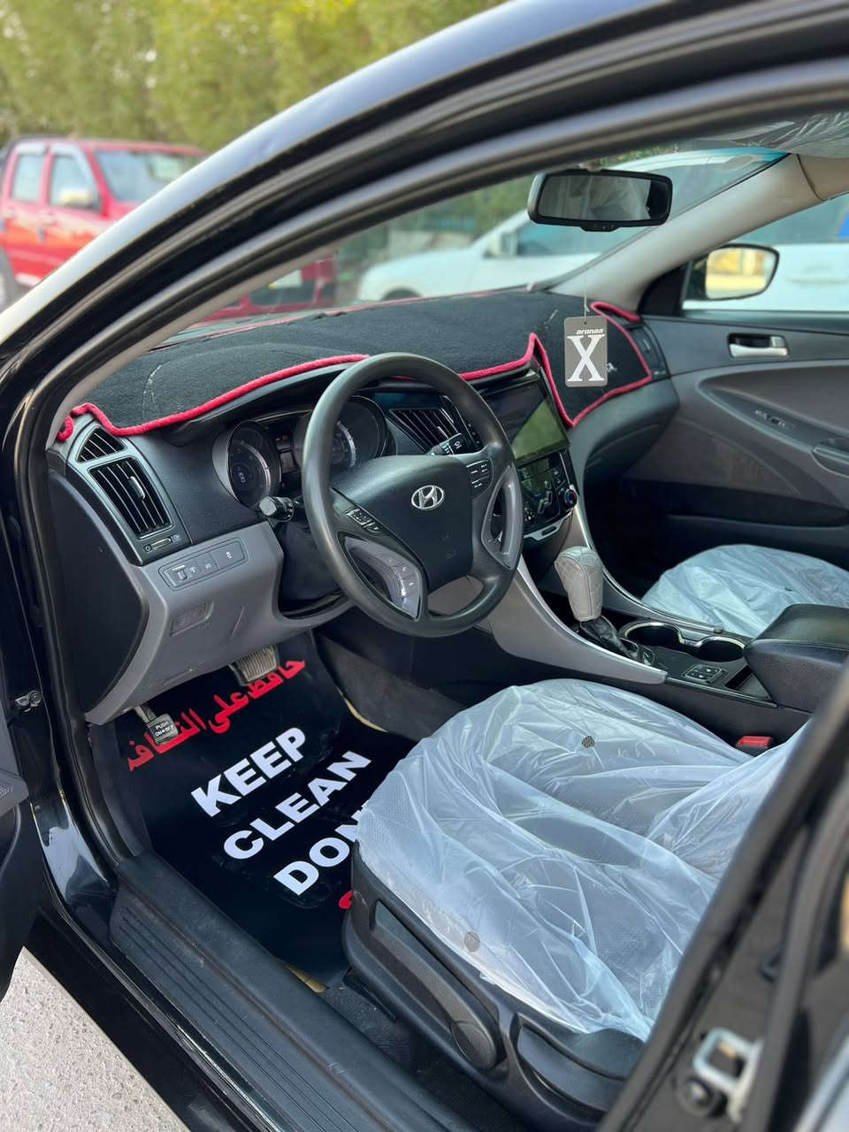 السلام عليكم سوناته للبيع 2013 سونار موجود 
بابل قضاء المحاويل 110 وبيه مجال قليل 
***********
