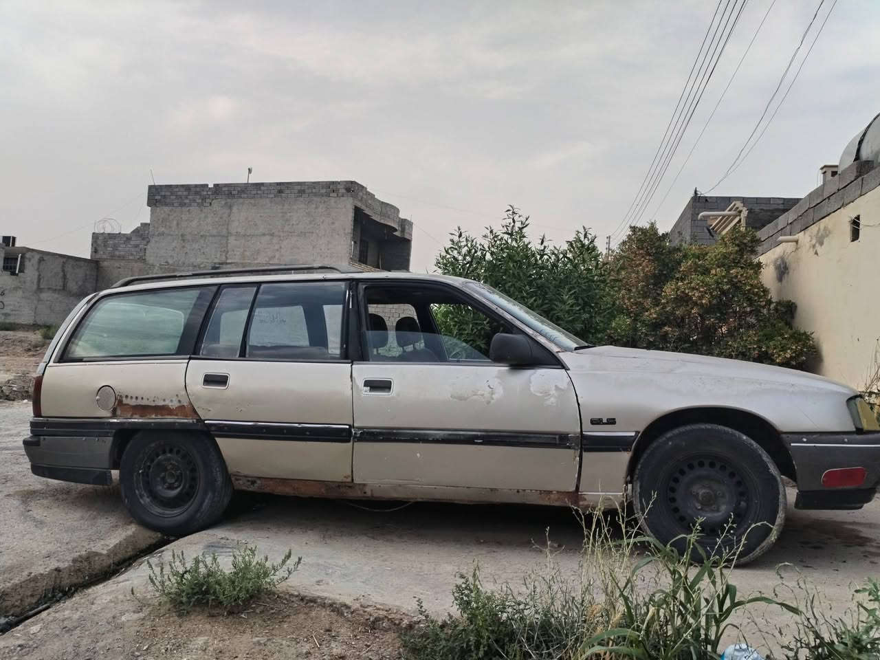 سلام عليكم اوبل للبيع مكينه ٢٠٠٠ كير مكينه زينات صدرها تعبان رايدها ب١٥ سنويا لل٢٠٢٤ مكاني الفلوجة
***********
