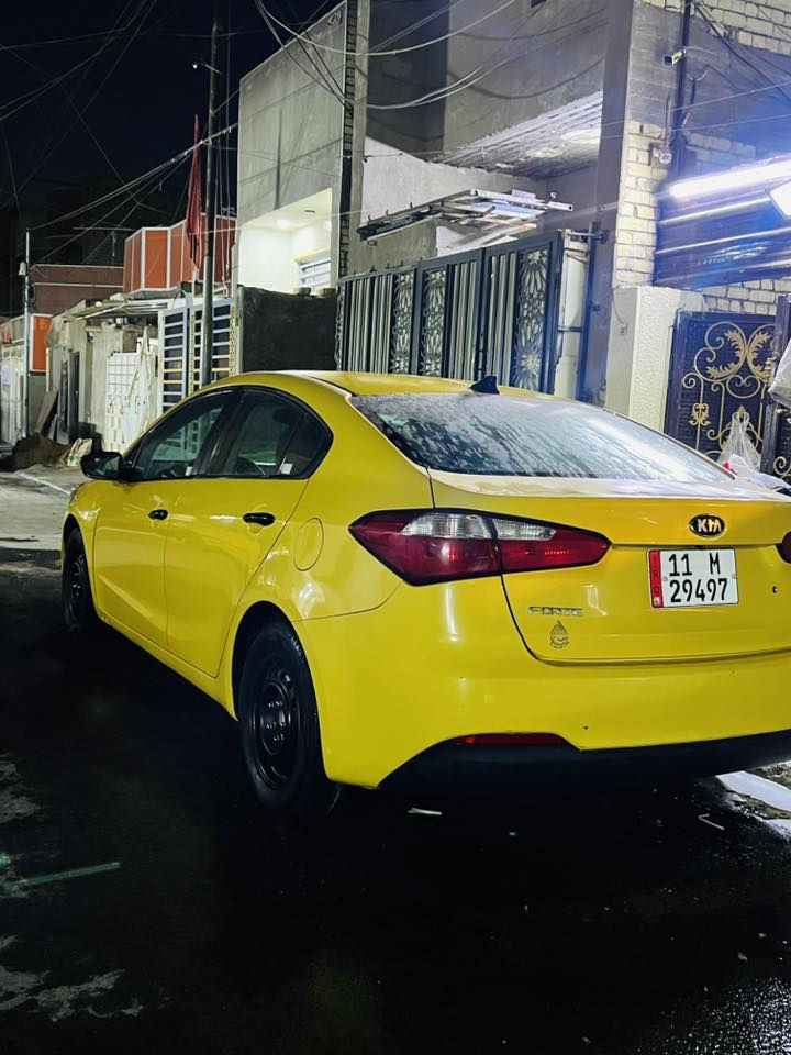 السلام عليكم فورتي موديل 2015 وارد امريكي حادث دعاميه فقط السيآره بأسمي المكينه بيها تنقيص شويه بين تبديله وتبديله صدر نص عمر كير مكفول السعر 105 وبيهـا مجال 
مكان بغداد الشعب 
***********
