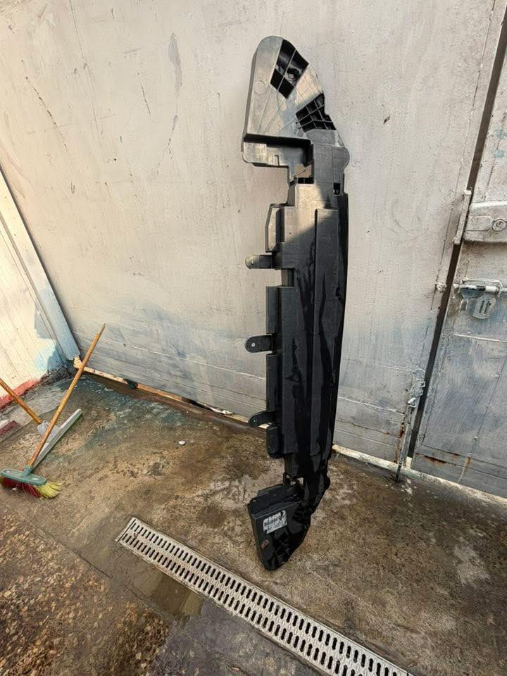 السلام عليكم
اغراض كامري 2025 اصلي تفصيخ 

زوج لايتات بيهم ضرر بصيط شغالات

ودرع خلف الدعامية لاماميه جديد ومابي أي ضرر 

مكاني بغداد وأي محافضه تريدهن اكو توصيل

***********
