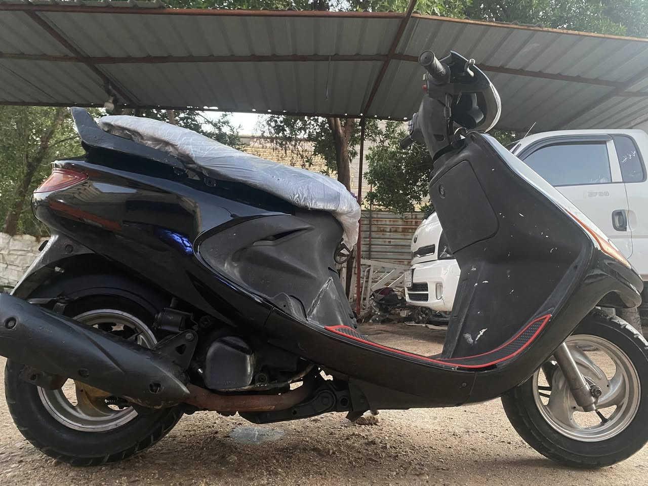 دراجه فراشه للبيع..... دراجه مجفته تجفيت اصلي مكينه خرسه ماتنسمع.... كفر بلادي كله مختم ... كهربائيات كلها شغاله.... لايت بك لابت هورن اشاير سلف هندر.... السعر ٤٠٠ وبيها مجال العنوان ..البصره.... ابي الخصيب .... العوجه


**إذا كنت صاحب هذا الإعلان وتريد حذفه لأي سبب، رجاءا أرسل رسالة إلى الدعم الفني**